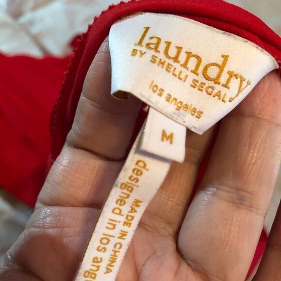 Laundry by Shelli Segal Classic Red Top - Picture 10 of 10